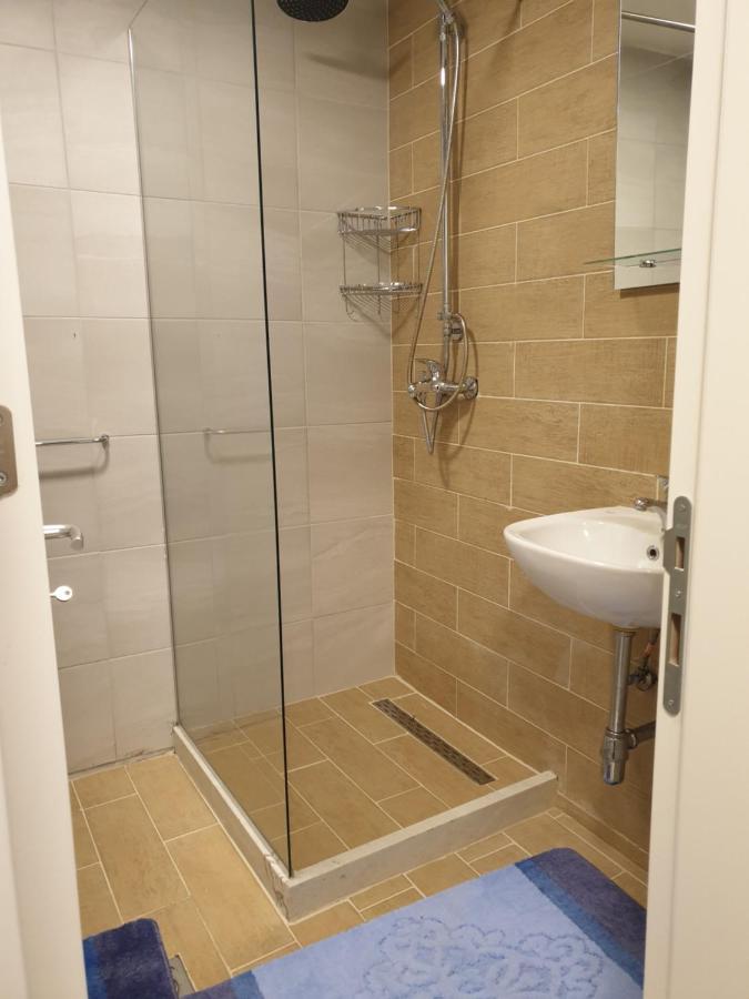 Lakeview Hotel & Apartments Μαύροβο Εξωτερικό φωτογραφία