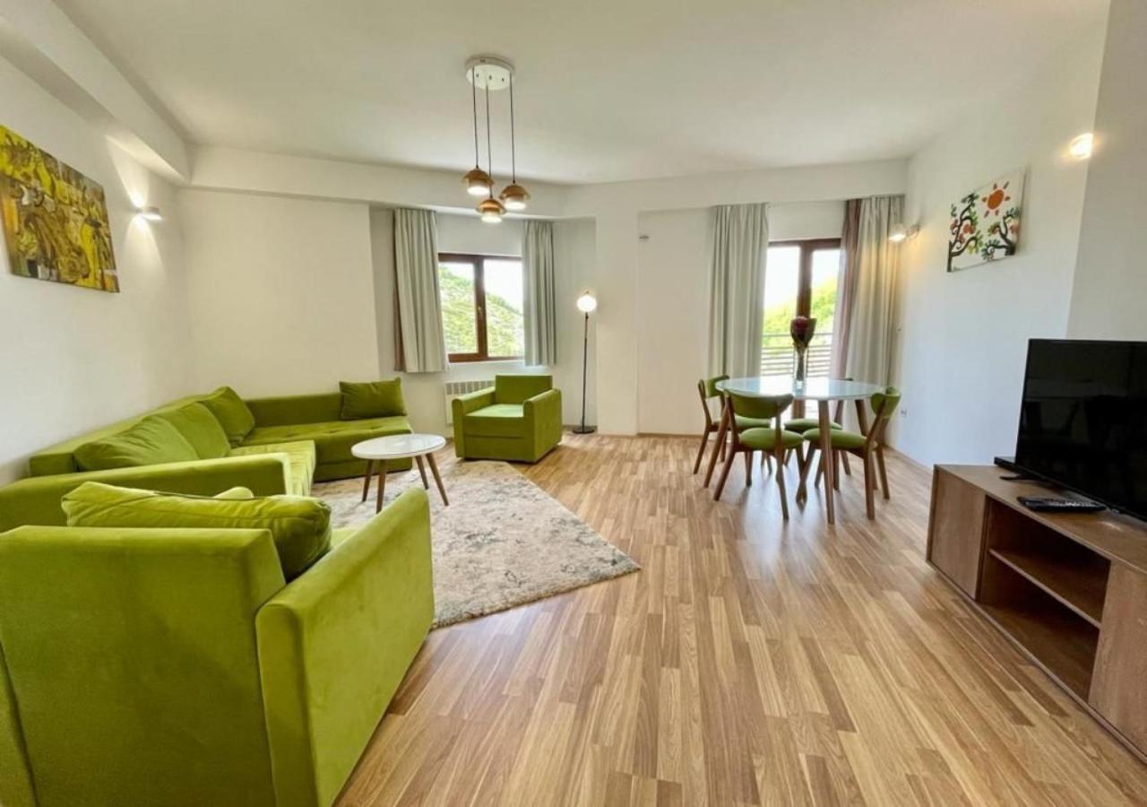 Lakeview Hotel & Apartments Μαύροβο Εξωτερικό φωτογραφία