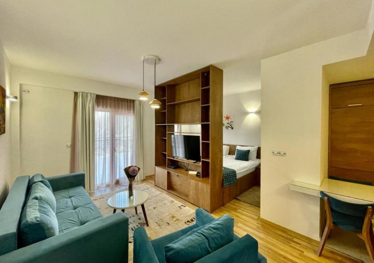 Lakeview Hotel & Apartments Μαύροβο Εξωτερικό φωτογραφία