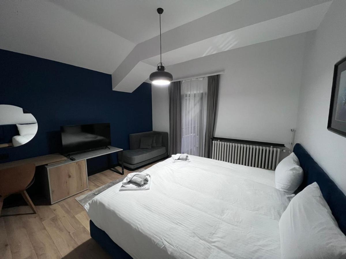 Lakeview Hotel & Apartments Μαύροβο Εξωτερικό φωτογραφία