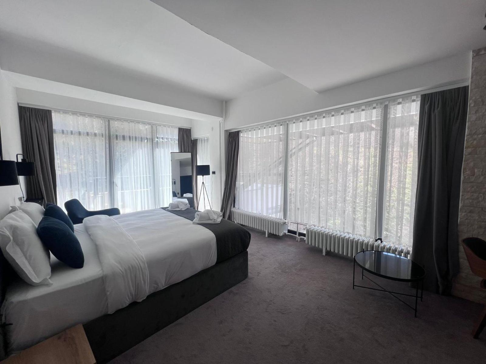 Lakeview Hotel & Apartments Μαύροβο Εξωτερικό φωτογραφία